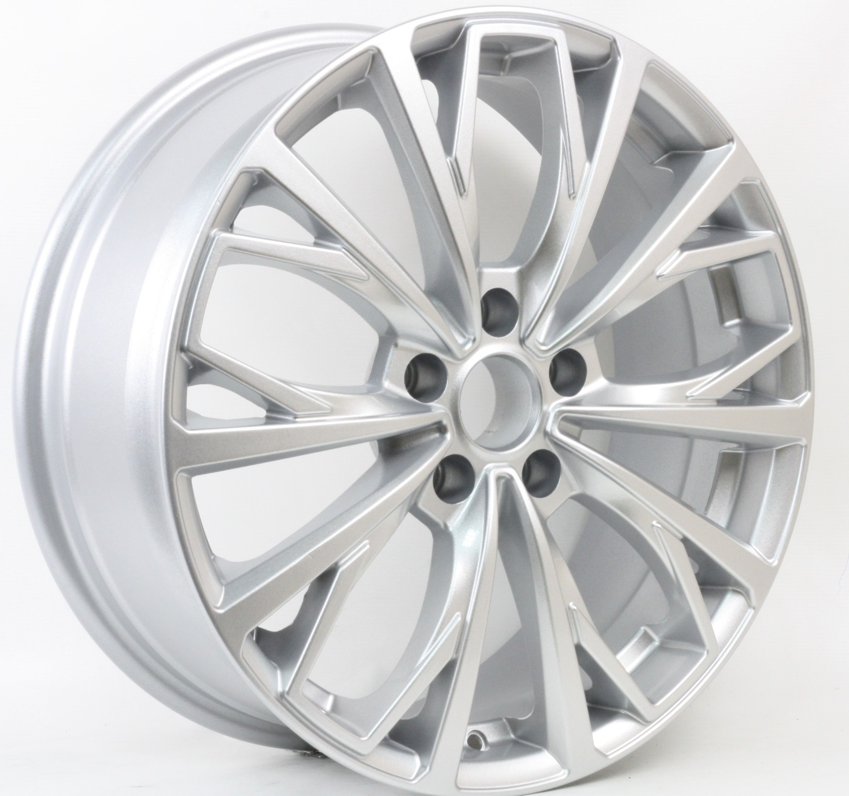Диск литой Азов-Tech R038 (Exeed TXL) 18x7.0J/5x108 D65.1 ET36 Silver