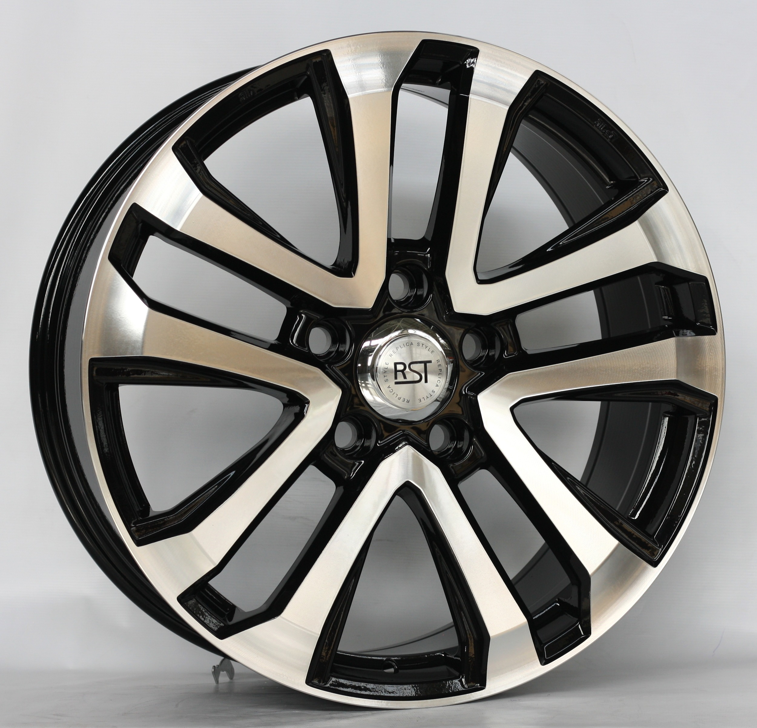 Диск литой Азов-Tech RST R2205FF 22x9.0J/5x150 D110.1 ET45 BD