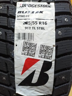 Зимняя шина Bridgestone Blizzak Spike-02 205/55 R16 91T фото 2