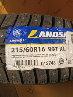 Зимняя шина Landsail Ice Star IS33 215/60 R16 99T фото 2