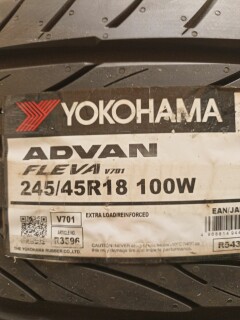 Летняя шина Yokohama ADVAN Fleva V701 245/45 R18 100W фото 5