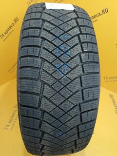 Зимняя шина Pirelli Winter Ice Zero Friction 215/55 R17 98H фото 2
